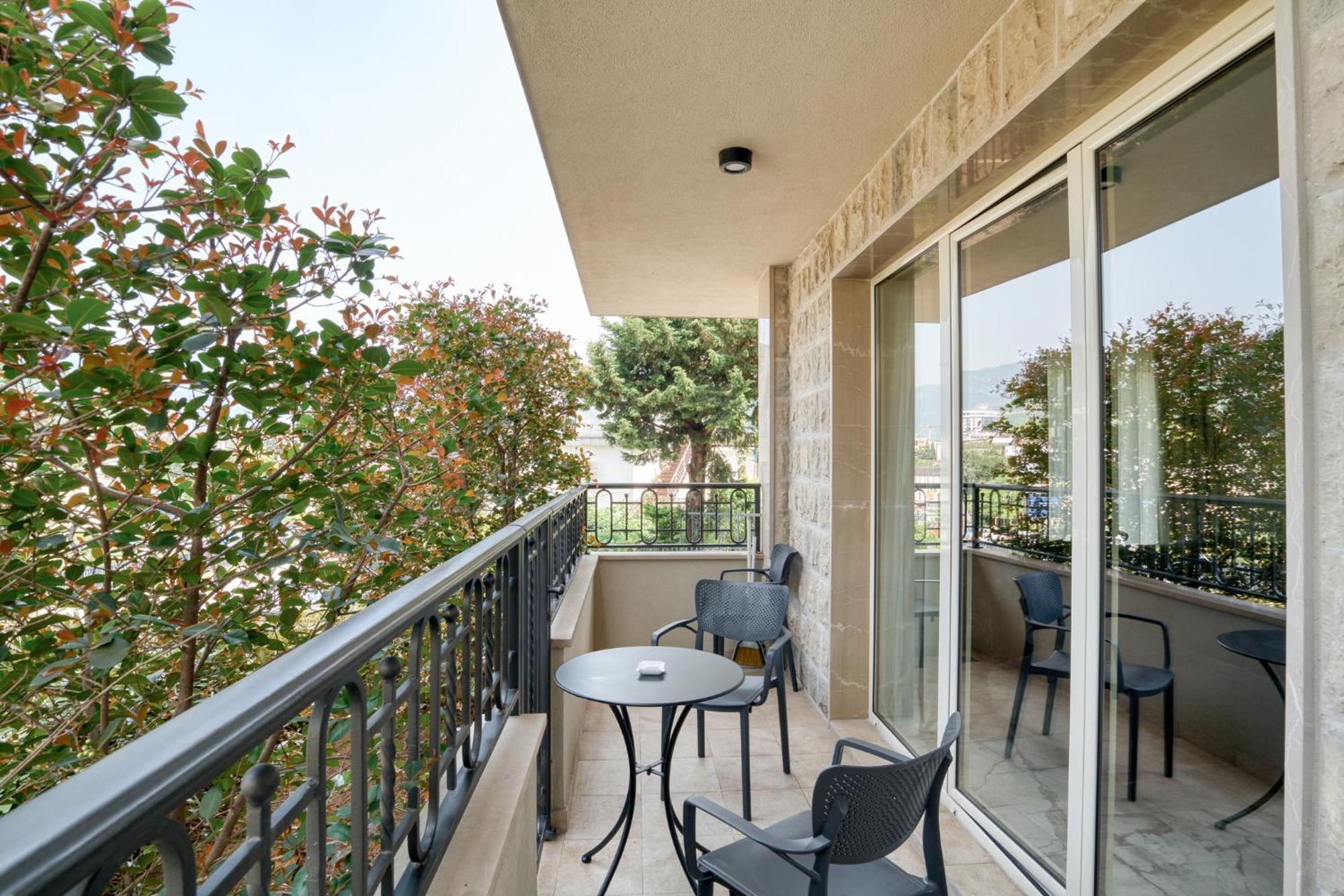 Ap Royal Oak - 2 Bedroom Apartment In ブドヴァ エクステリア 写真