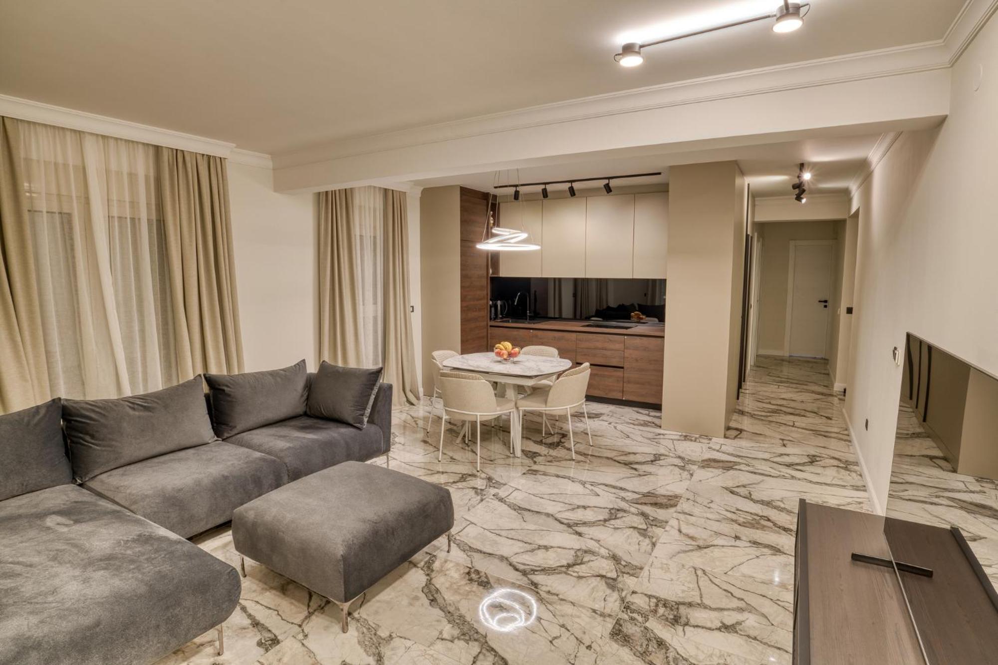 Ap Royal Oak - 2 Bedroom Apartment In ブドヴァ エクステリア 写真