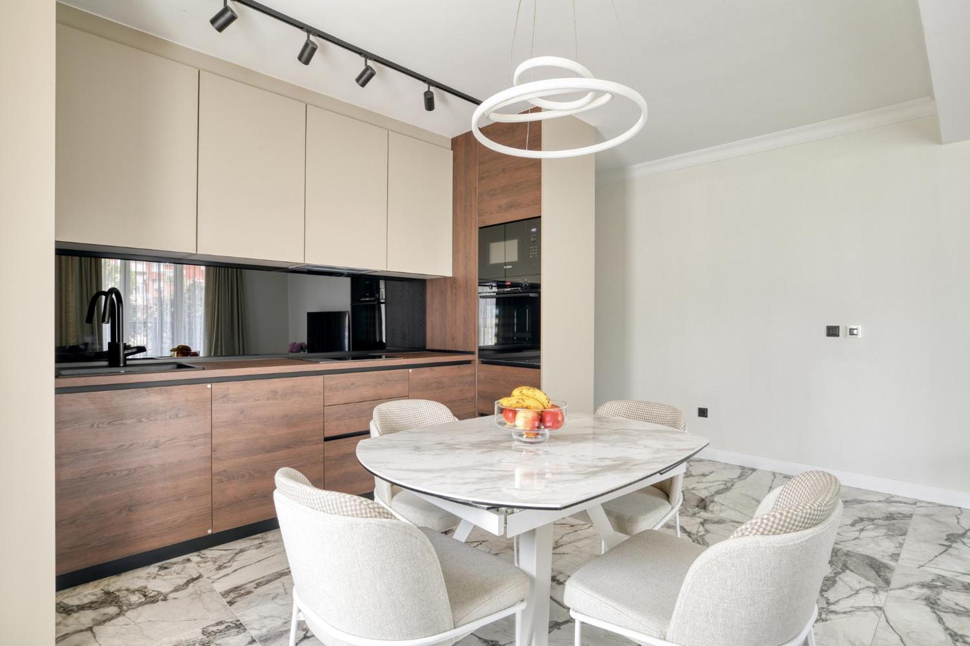 Ap Royal Oak - 2 Bedroom Apartment In ブドヴァ エクステリア 写真